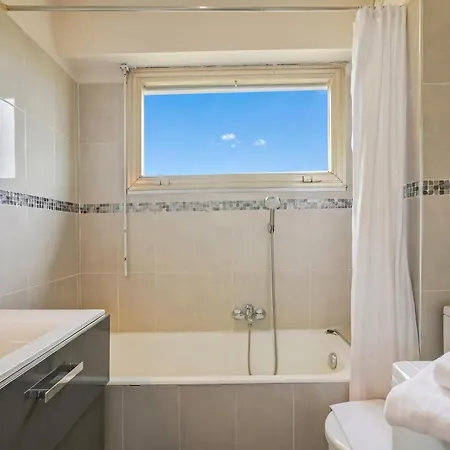 L'Ermitage - Apartment With Terrace - Happy Rentals *